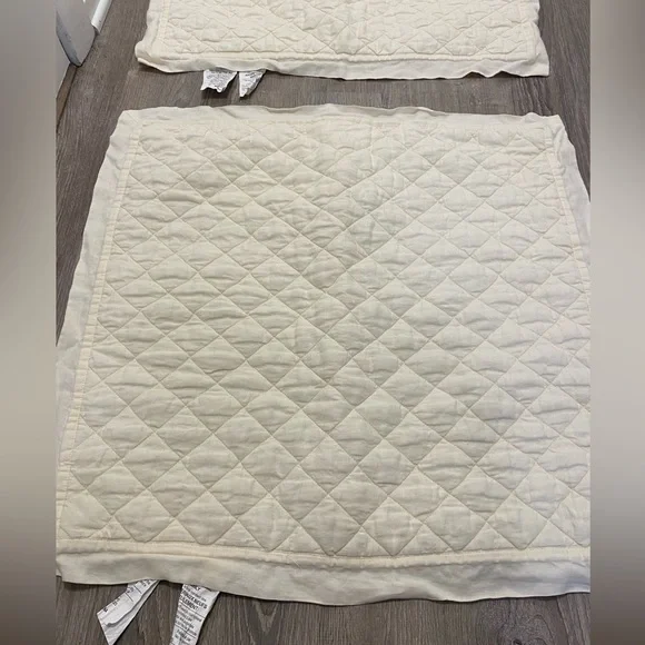 Pottery Barn Belgian Flax Linen Diamond Quilted Euro Shams - Classic Ivory - Picture 4 of 14